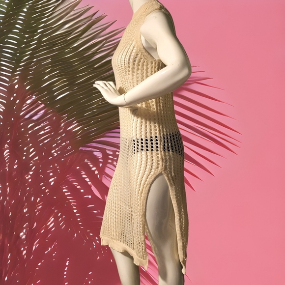 NWT Soft, Woven Cover up - Picture 3 of 5